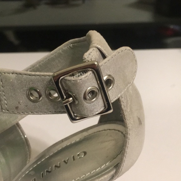 Silver Gianni Bini strappy heels - Picture 6 of 6